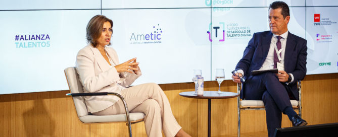 DCH participa en el bloque Grandes Empleadores del V Foro Alianza por el Desarrollo de Talento Digital con una entrevista a Carmen Muñoz, Directora General de Personas y Organización de Repsol Carmen Munoz