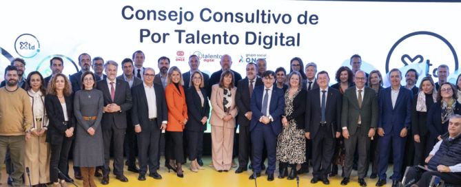 Cerca de 5.000 personas con discapacidad se han formado en el programa ‘Por Talento Digital’ de Fundación ONCE PT