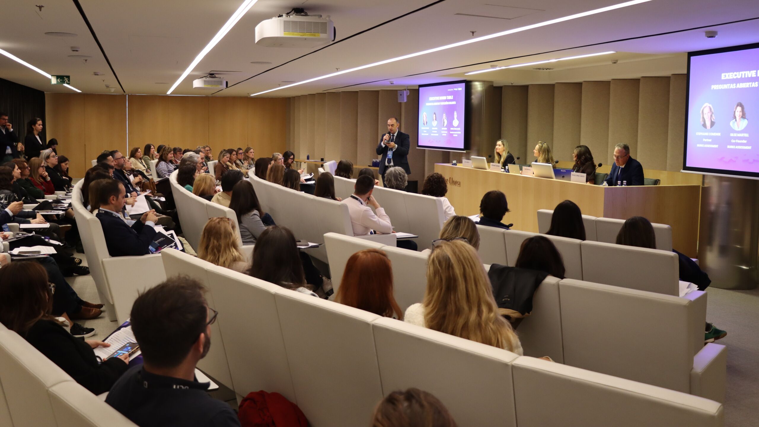 DCH HR Academy junto a Facthum y Burke Assessment celebran la certificación Learning Agility Assessment IMG 0684 scaled