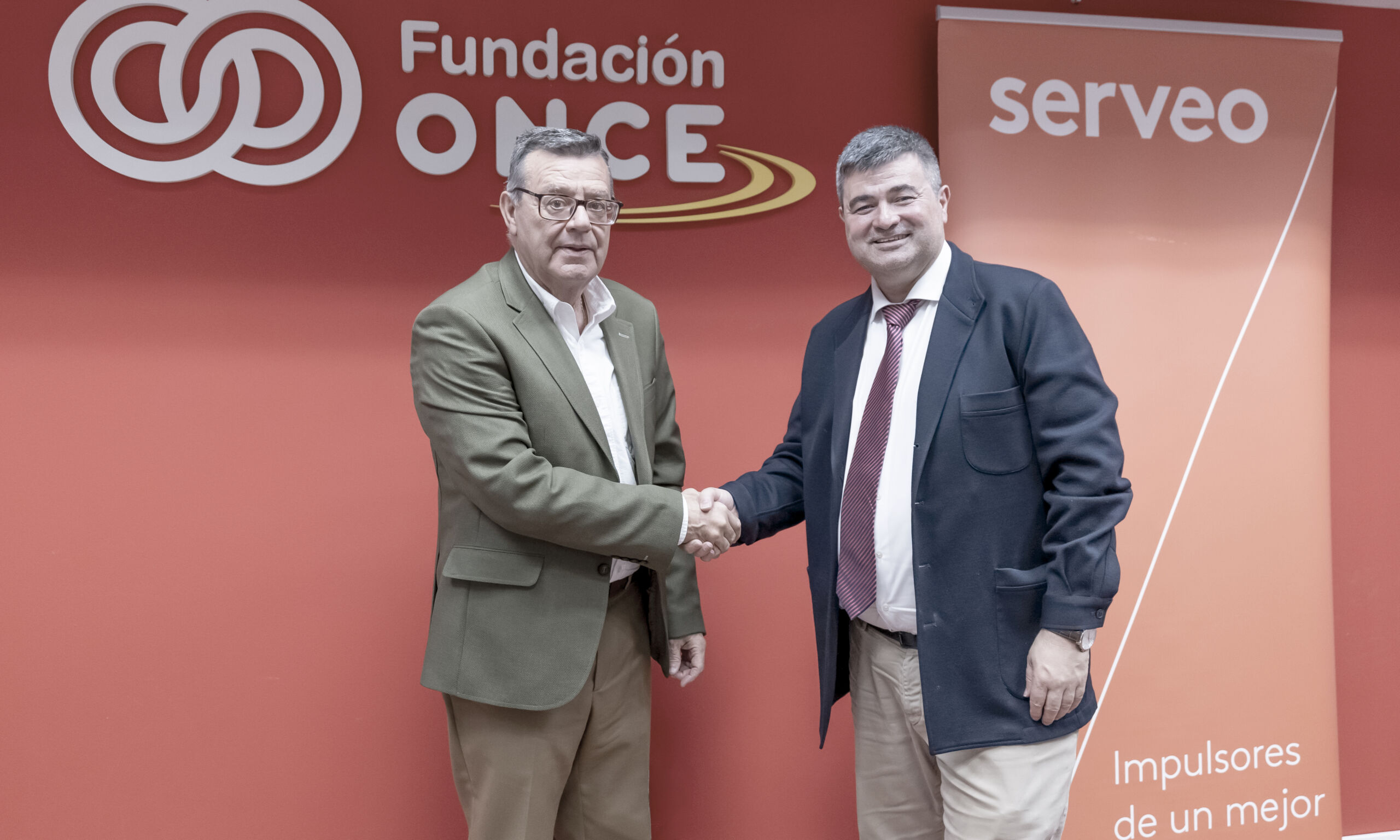 Serveo y Fundación ONCE renuevan su compromiso con el empleo inclusivo Serveo y Fundación ONCE