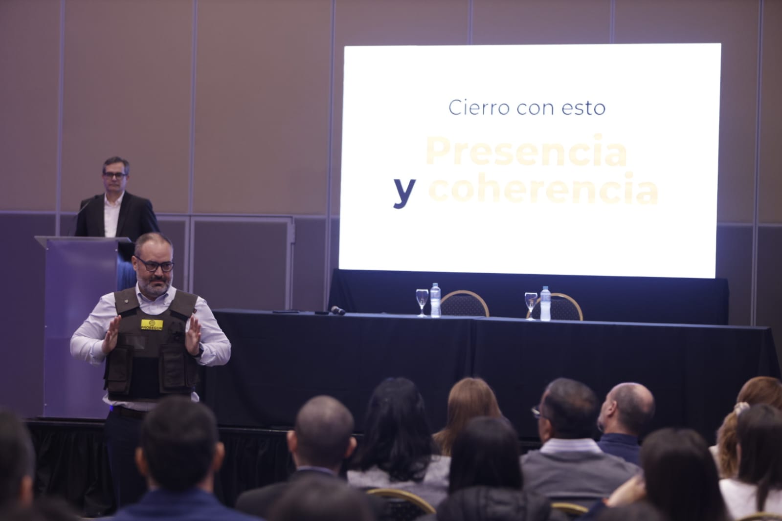 El Encuentro Anual DCH Paraguay reúne a CEOs y CHROs para analizar la conexión estratégica entre liderazgo, talento y negocio WhatsApp Image 2026 06 04 at 16.02.33
