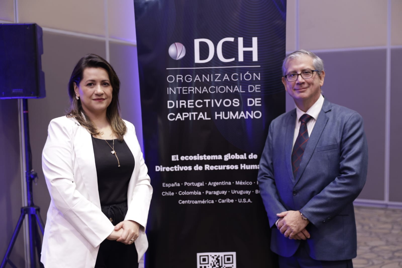 El Encuentro Anual DCH Paraguay reúne a CEOs y CHROs para analizar la conexión estratégica entre liderazgo, talento y negocio WhatsApp Image 2026 06 04 at 16.36.18 1