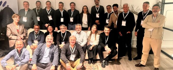DCH Argentina celebra la primera edición de “HR Unplugged” con una cata de vinos entre líderes de Capital Humano WhatsApp Image 2026 08 14 at 03.19.21 2