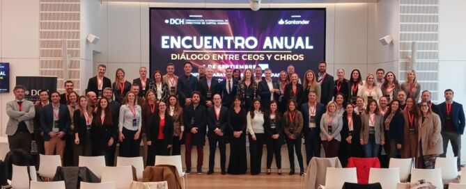 DCH Argentina reúne a CEOs y CHROs para analizar el impacto de la IA en el futuro del trabajo y el liderazgo WhatsApp Image 2026 09 03 at 17.43.26